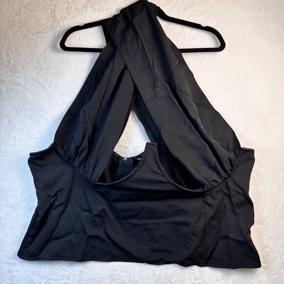 PrettyLittleThing Black Crossover Zip Top Size 24 Statement Bold Top NWT 🖤 - Picture 4 of 11